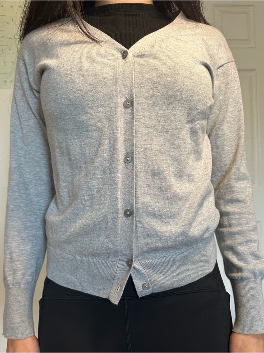 Uniqlo Light Gray V-Neck Button Cardigan
